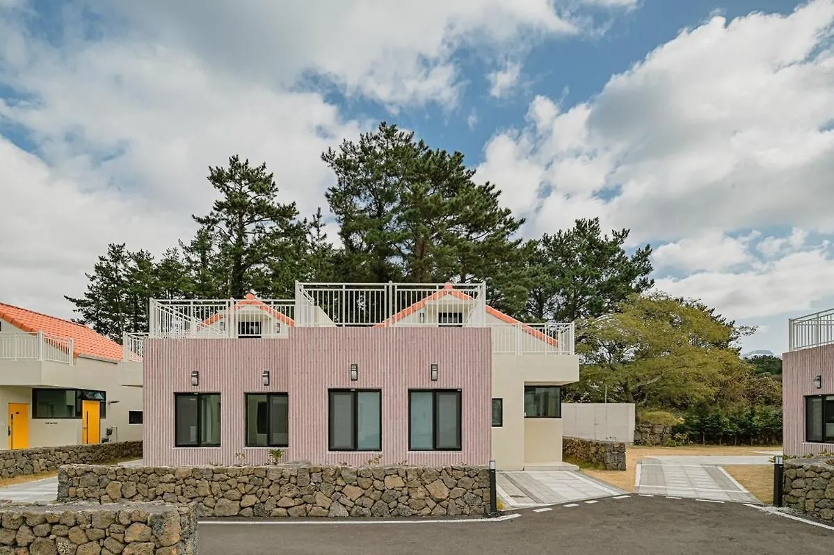 Holiday home Aewol Hugh Village Jeju