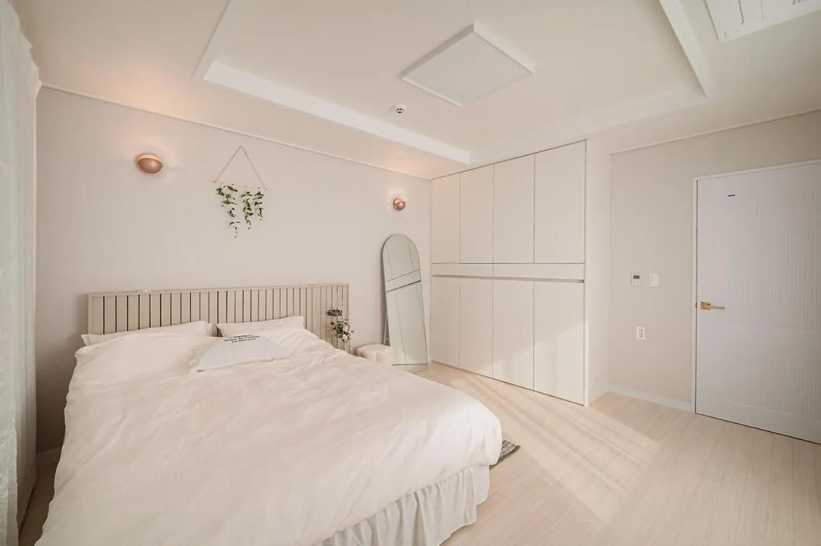Aewol Hugh Village Jeju Holiday home
