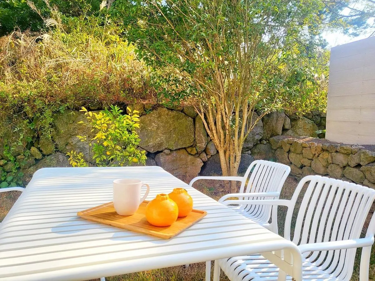Aewol Hugh Village Jeju Holiday home